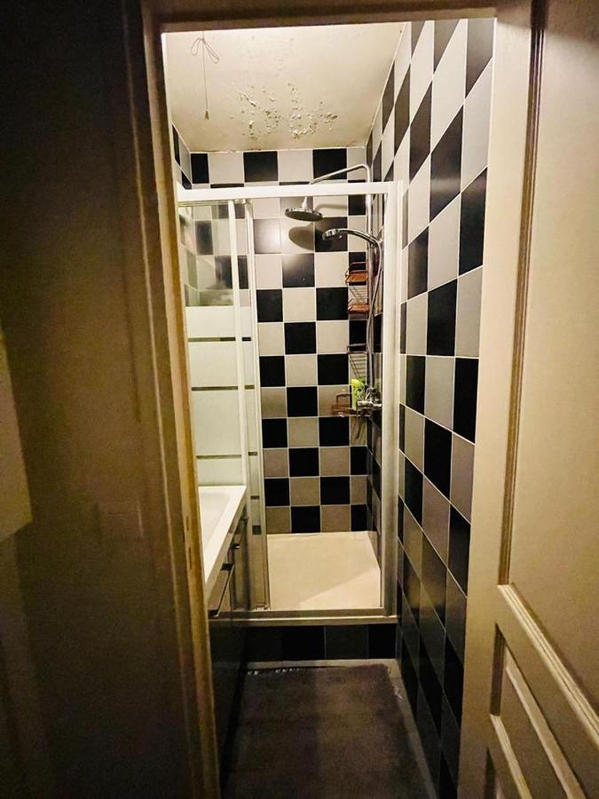 Appartement En Plein Coeur Du 10Eme Et Proche De Plusieurs Gares Paris Exteriör bild